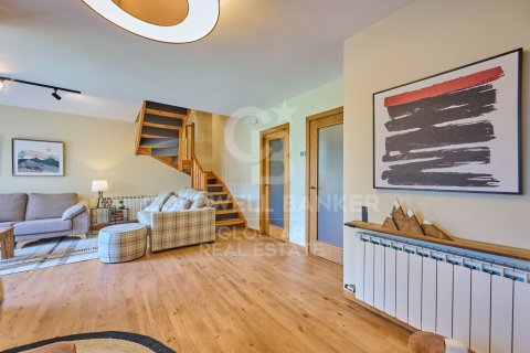 House for sale in Girona, Spain 3 bedrooms, 165 sq.m. No. 158578 - photo 10