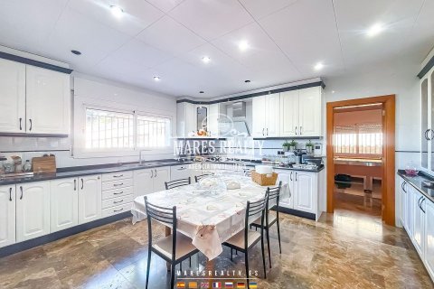 Villa à vendre Argentona, Barcelona, Espagne, 6 chambres, 345 m2 No. 113267 - photo 11