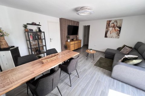 Finca for sale in La Marina, Alicante, Spain 3 bedrooms,  No. 149971 - photo 13