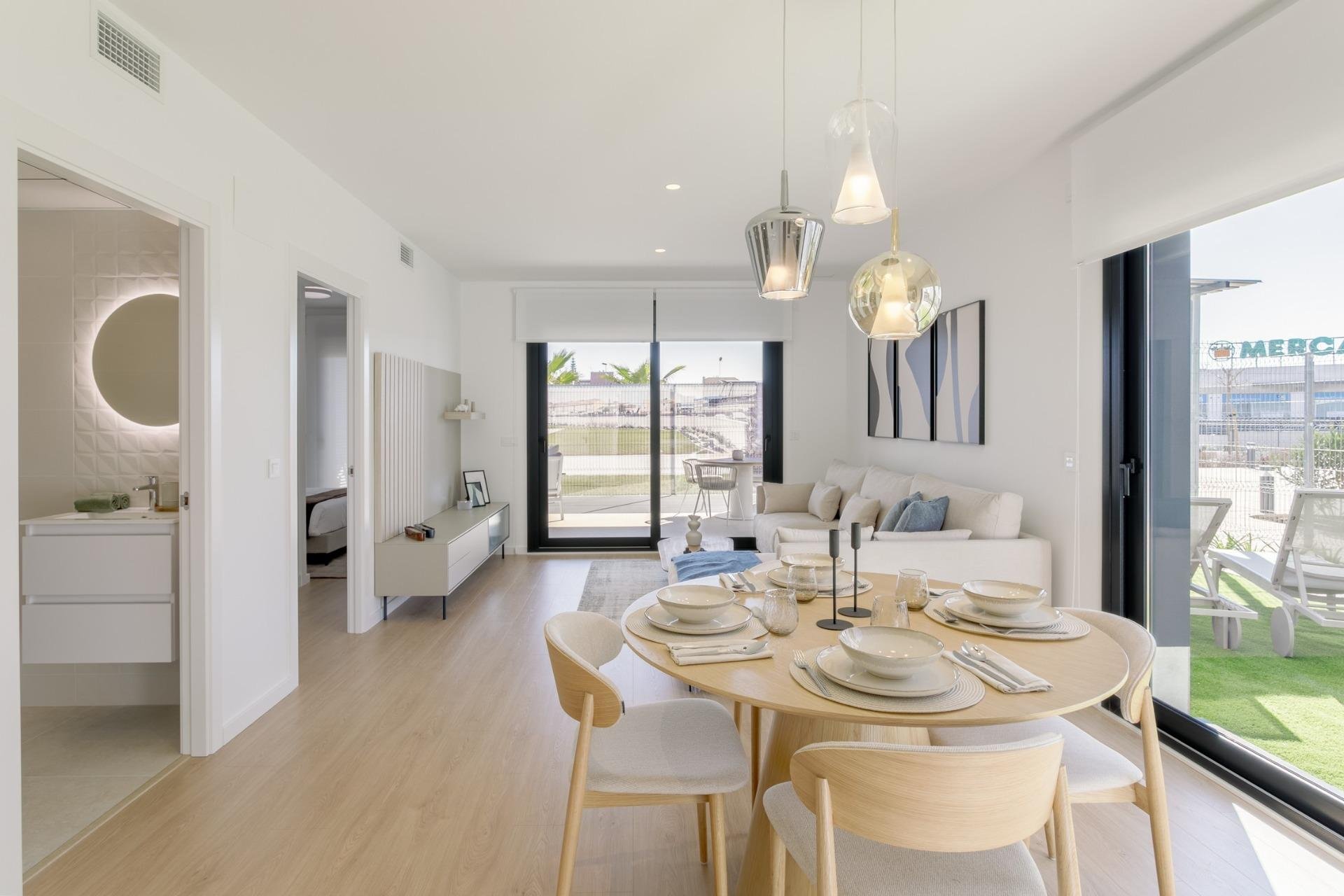 Dzīvoklis Torrevieja, Alicante, Spānijā 2 istabas, 65 m2 Nr. 135234