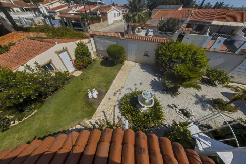 Villa in vendita a Torrevieja, Alicante, Spagna 3 camere da letto, 255 mq. N° 189023 - foto 14