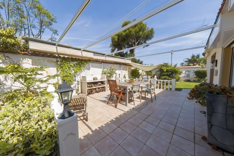 Villa in vendita a Torrevieja, Alicante, Spagna 3 camere da letto, 255 mq. N° 189023 - foto 5