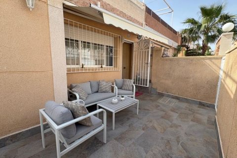 Bungalow w Torrevieja, Alicante, Hiszpania 3 sypialnie, 61 mkw. nr 189020 – zdjęcie 4