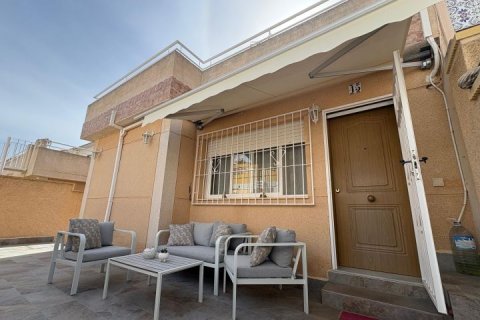 Bungalow w Torrevieja, Alicante, Hiszpania 3 sypialnie, 61 mkw. nr 189020 – zdjęcie 6