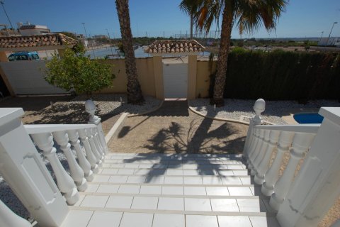 Villa à vendre à Ciudad Quesada, Alicante, Espagne, 5 chambres, 380 m2 No. 189022 - photo 14