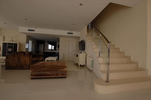 Villa à vendre à Ciudad Quesada, Alicante, Espagne, 5 chambres, 380 m2 No. 189022 - photo 19