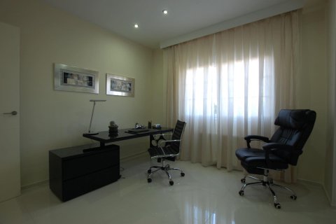 Villa à vendre à Ciudad Quesada, Alicante, Espagne, 5 chambres, 380 m2 No. 189022 - photo 30