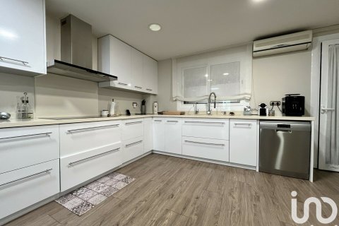 Dom w Cabrera de Mar, Barcelona, Hiszpania 4 sypialnie, 800 mkw. nr 154179 – zdjęcie 6