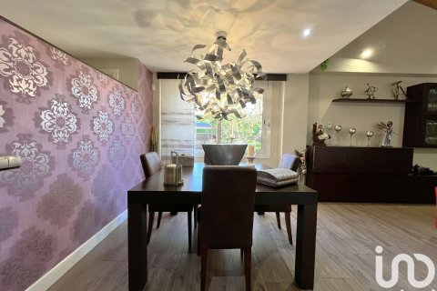 Dom w Cabrera de Mar, Barcelona, Hiszpania 4 sypialnie, 800 mkw. nr 154179 – zdjęcie 5