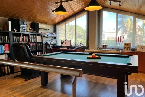 Dom w Cabrera de Mar, Barcelona, Hiszpania 4 sypialnie, 800 mkw. nr 154179 – zdjęcie 17