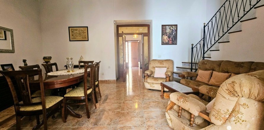 Hus i Binissalem, Mallorca, Spanien 3 sovrum, 395 kvm. Nr. 154177