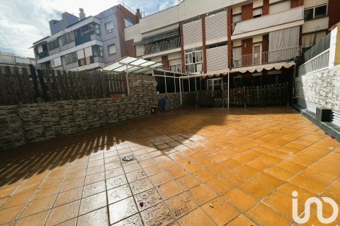 Huoneisto myytävänä Mataro, Barcelona, Espanja, 2 makuuhuonetta, 75 m2 No. 154183 - kuva 2