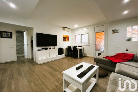 Huoneisto myytävänä Mataro, Barcelona, Espanja, 2 makuuhuonetta, 75 m2 No. 154183 - kuva 3