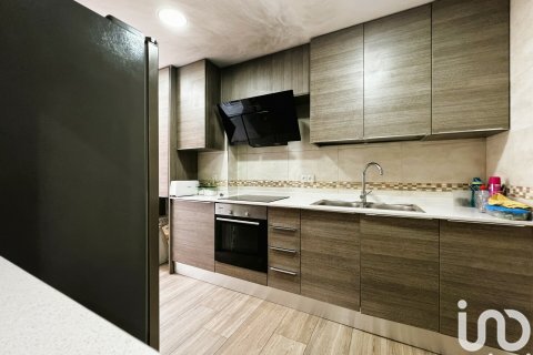 Huoneisto myytävänä Mataro, Barcelona, Espanja, 2 makuuhuonetta, 75 m2 No. 154183 - kuva 10