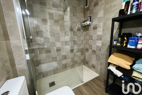 Huoneisto myytävänä Mataro, Barcelona, Espanja, 2 makuuhuonetta, 75 m2 No. 154183 - kuva 19