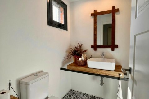 Dom w Sant Andreu de Llavaneres, Barcelona, Hiszpania 5 sypialni, 250 mkw. nr 154182 – zdjęcie 8