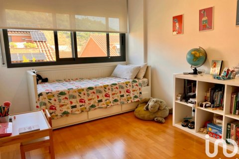 Dom w Sant Andreu de Llavaneres, Barcelona, Hiszpania 5 sypialni, 250 mkw. nr 154182 – zdjęcie 11