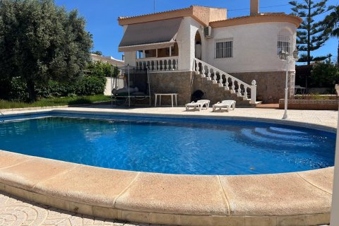 Villa in vendita a Torrevieja, Alicante, Spagna 5 camere da letto, 190 mq. N° 178180 - foto 9