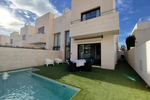 Продажа виллы в Лос Долсес, Аликанте, Испания 3 спальни, 120м2 №119048 - фото 1