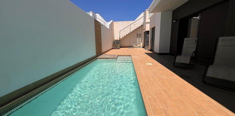 Villa à Cabo Roig, Alicante, Espagne 3 chambres, 96 m2 No. 189363