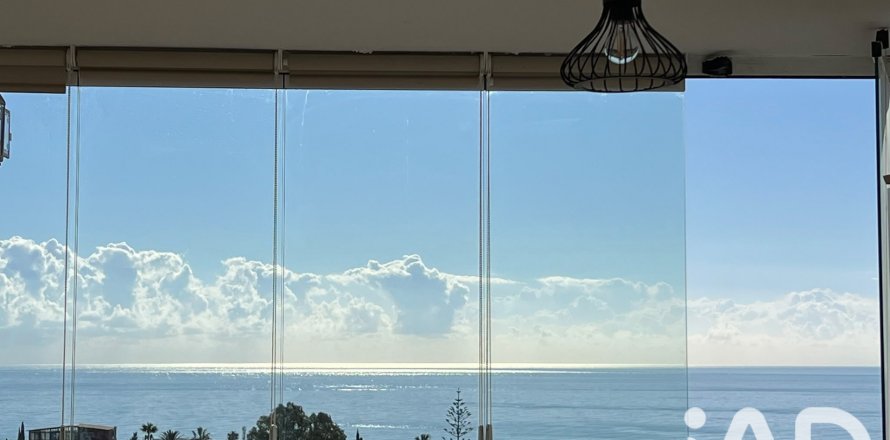 Huoneisto Rincon de la Victoria, Malaga, Espanja 2 makuuhuonetta, 105 m2 No. 193499