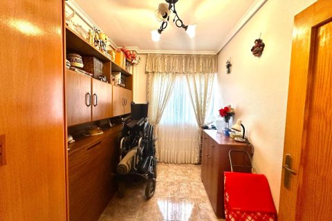 Apartamento en venta en Torrevieja, Alicante, España 3 dormitorios, 140 m2 No. 155691 - foto 22