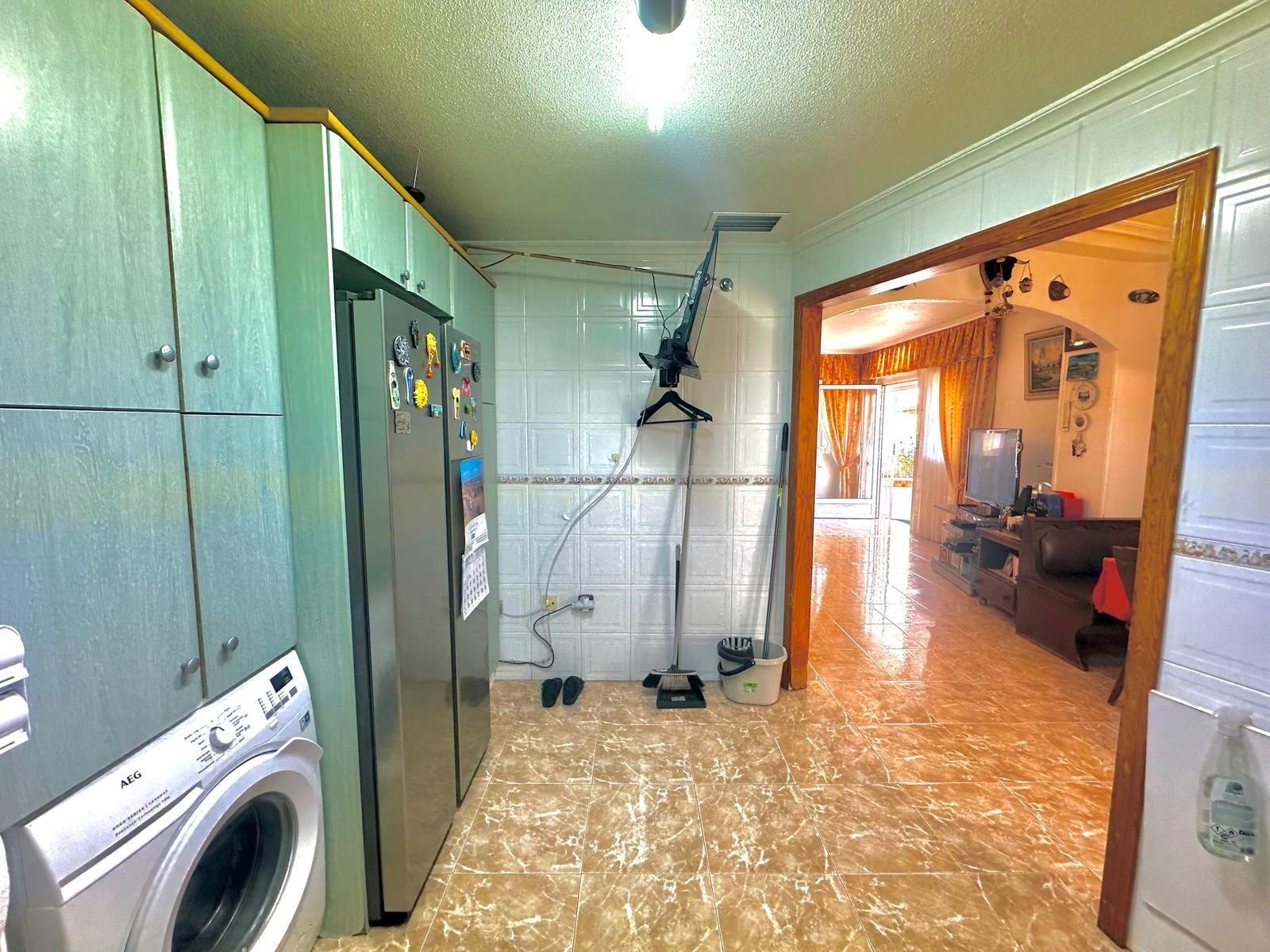Apartamento en Torrevieja, Alicante, España 3 dormitorios, 140 m2 No. 155691