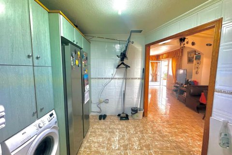 Apartamento en venta en Torrevieja, Alicante, España 3 dormitorios, 140 m2 No. 155691 - foto 10