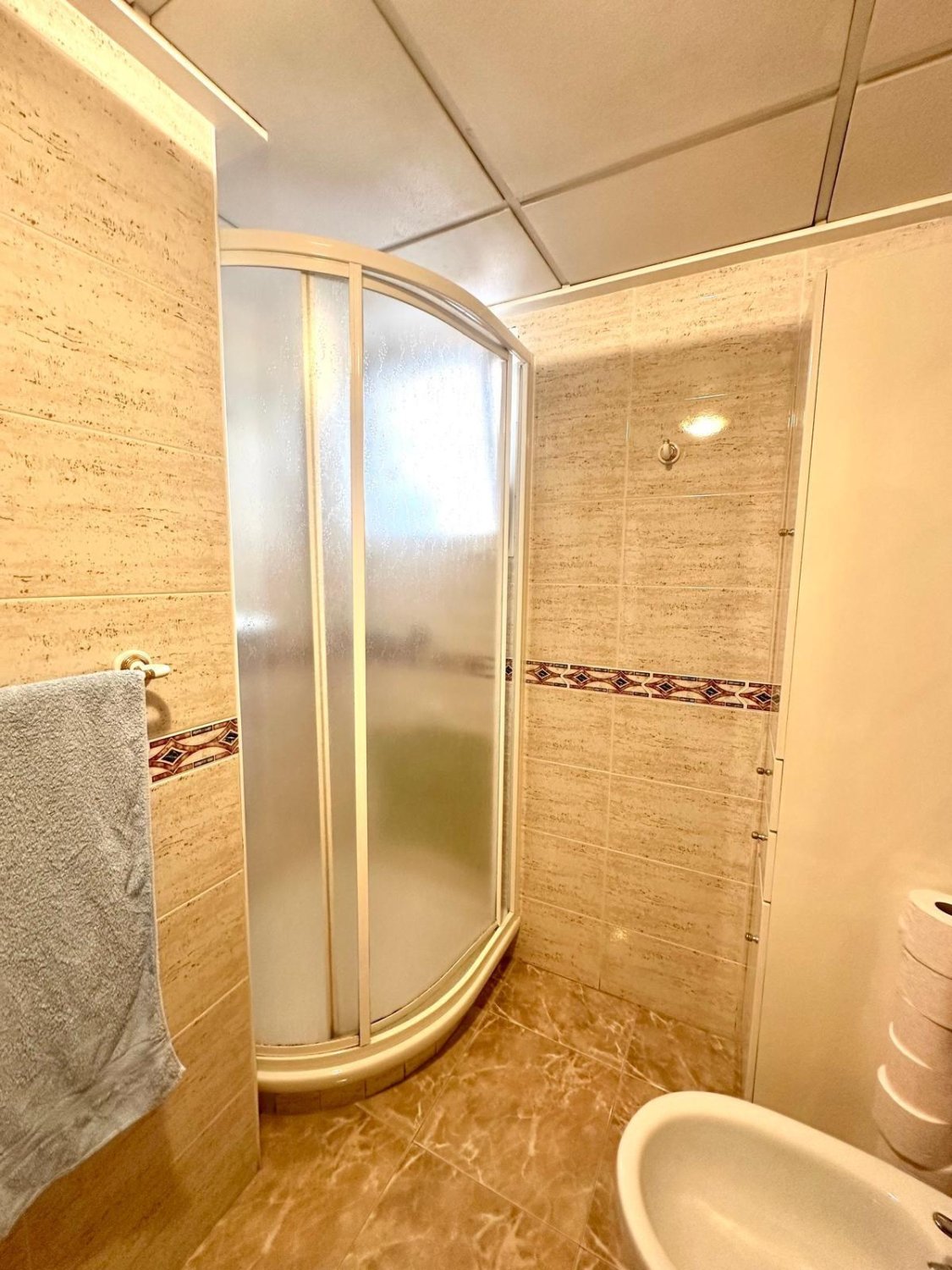 Apartamento en Torrevieja, Alicante, España 3 dormitorios, 140 m2 No. 155691