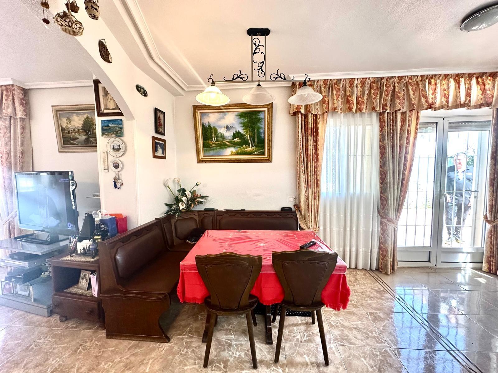 Apartamento en Torrevieja, Alicante, España 3 dormitorios, 140 m2 No. 155691