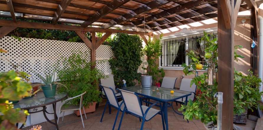 Villetta a schiera a Los Dolses, Alicante, Spagna 2 camere da letto, 77 mq. N° 155605