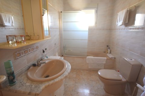 Villa à vendre Ciudad Quesada, Alicante, Espagne, 4 chambres, 174 m2 No. 136728 - photo 13