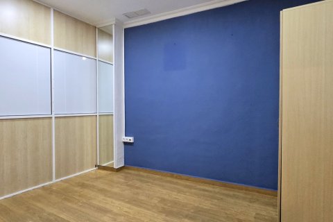 Liikekiinteistö myytävänä Guardamar del Segura, Alicante, Espanja, 1 makuuhuone, 117 m2 No. 136729 - kuva 16