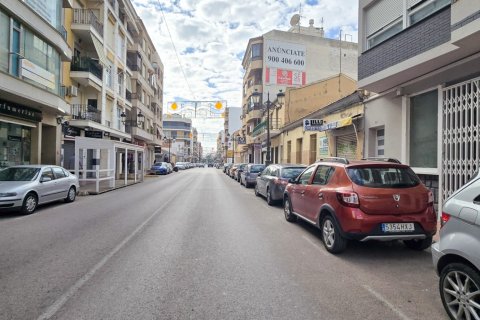 Liikekiinteistö myytävänä Guardamar del Segura, Alicante, Espanja, 1 makuuhuone, 117 m2 No. 136729 - kuva 6
