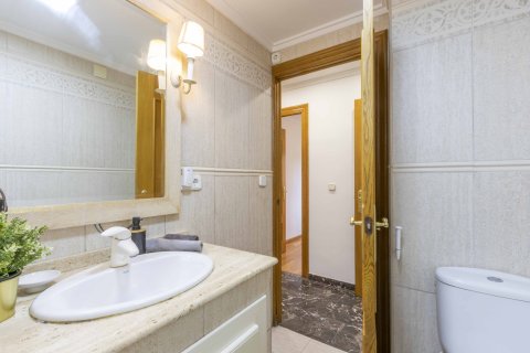 Apartament w Valencia, Hiszpania 3 sypialnie, 78 mkw. nr 144351 – zdjęcie 14