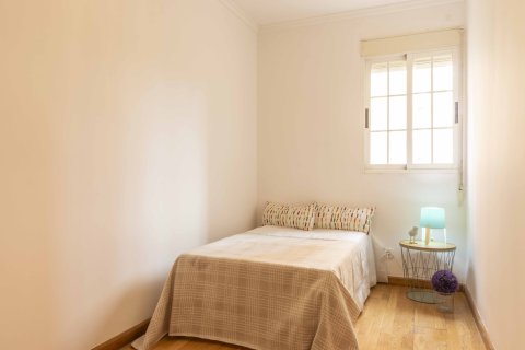 Apartament w Valencia, Hiszpania 3 sypialnie, 78 mkw. nr 144351 – zdjęcie 21