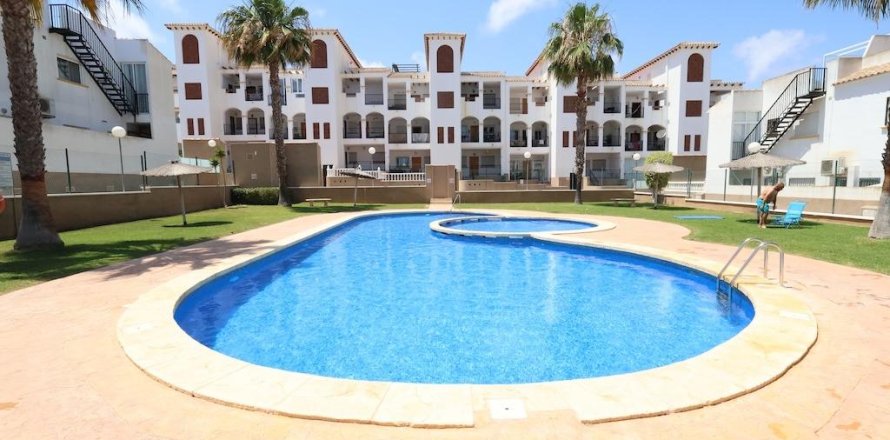 Townhouse in Los Altos, Alicante, Spain 2 bedrooms, 79 sq.m. No. 189804