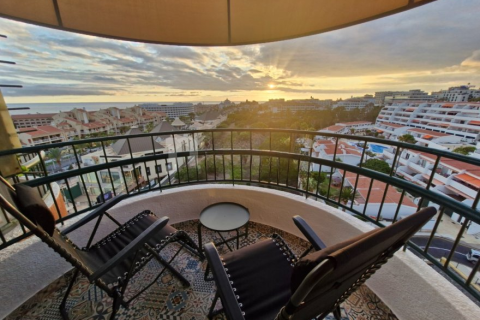 Apartment à vendre à Los Cristianos, Tenerife, Espagne, 1 chambre, 60 m2 No. 194714 - photo 2