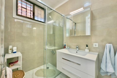 Apartment à vendre à Los Cristianos, Tenerife, Espagne, 1 chambre, 47 m2 No. 194715 - photo 5