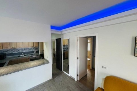 Bungalow for sale in Callao Salvaje, Tenerife, Spain 3 bedrooms, 81 sq.m. No. 194713 - photo 9