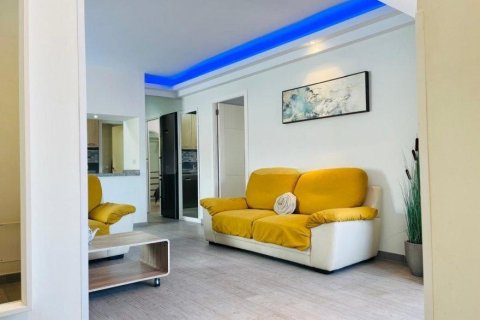 Bungalow for sale in Callao Salvaje, Tenerife, Spain 3 bedrooms, 81 sq.m. No. 194713 - photo 7