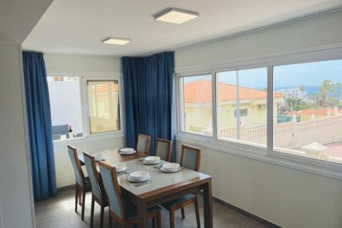 Bungalow for sale in Callao Salvaje, Tenerife, Spain 3 bedrooms, 81 sq.m. No. 194713 - photo 18