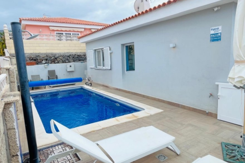 Bungalow in Callao Salvaje, Tenerife, Spain 3 bedrooms, 81 sq.m. No. 194713