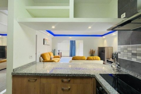 Bungalow for sale in Callao Salvaje, Tenerife, Spain 3 bedrooms, 81 sq.m. No. 194713 - photo 11
