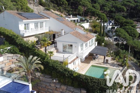 Продажа дома в Кабрильс, Барселона, Испания 6 спален, 307м2 №152687 - фото 23