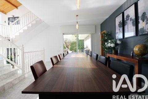 Продажа дома в Кабрильс, Барселона, Испания 6 спален, 307м2 №152687 - фото 27