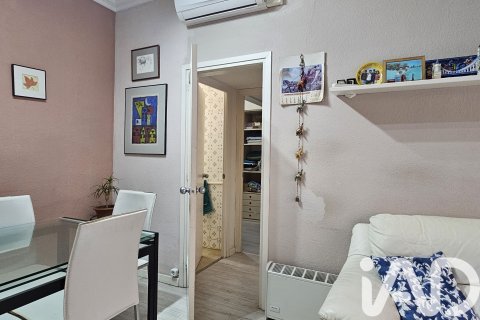 Lägenhet till salu i Barcelona, Spanien 4 sovrum, 95 kvm. Nr. 152685 - foto 18