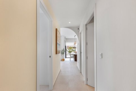 Apartment for sale in Los Alcazares, Murcia, Spain 2 bedrooms, 68 sq.m. No. 187025 - photo 15