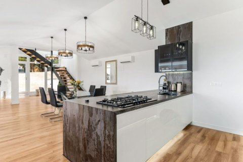 Huvila myytävänä Calpe, Alicante, Espanja, 4 makuuhuonetta, 412 m2 No. 187020 - kuva 6