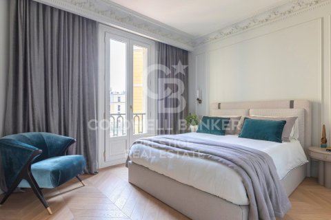 Apartment à vendre à Barcelona, Espagne, 4 chambres, 201 m2 No. 159434 - photo 9